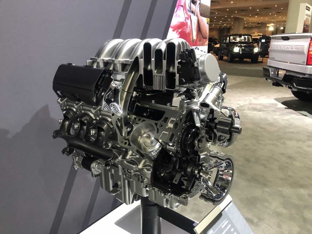 General Motors 6.6L V8 L8T Gasoline Engine - 2020 Chevrolet Silverado HD - 2020 GMC Sierra HD - 2019 New York International Auto Show 002