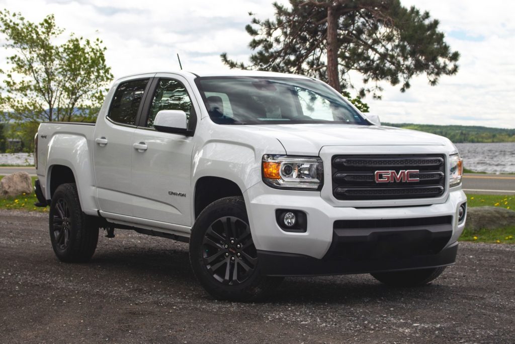 2019 GMC Canyon SLE Elevation - First Drive - June 2019 - Exterior 001 - front three quarters