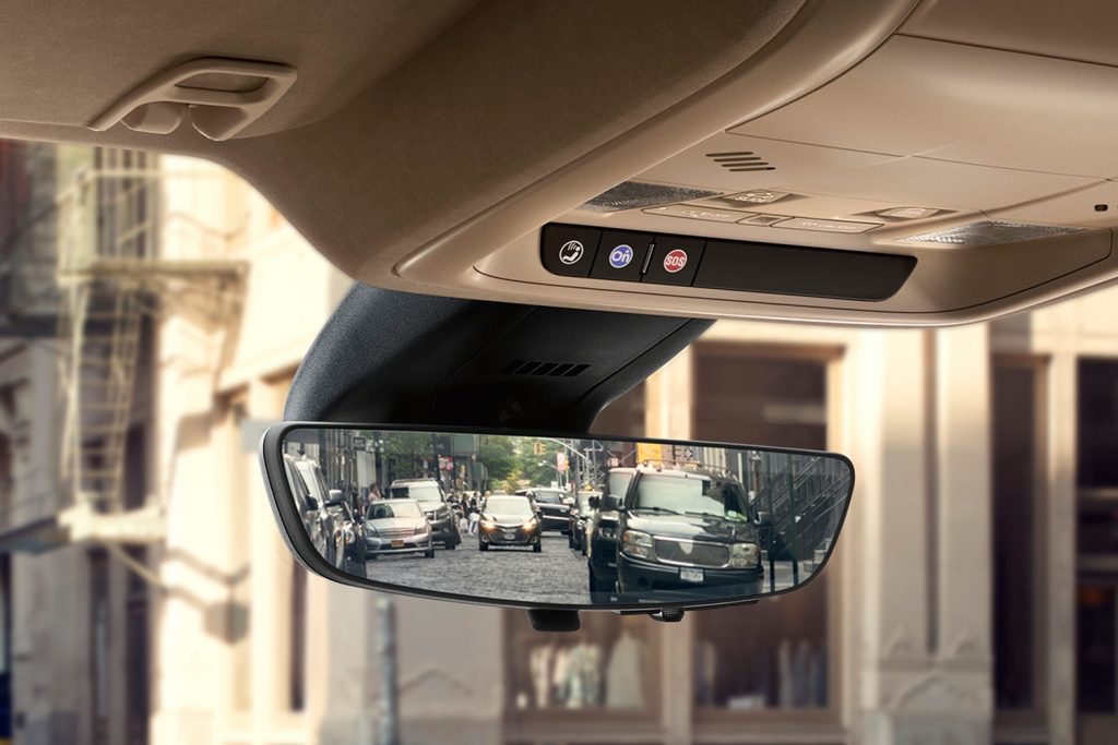 2020 Cadillac XT5 China interior 004 Rear Camera Mirror