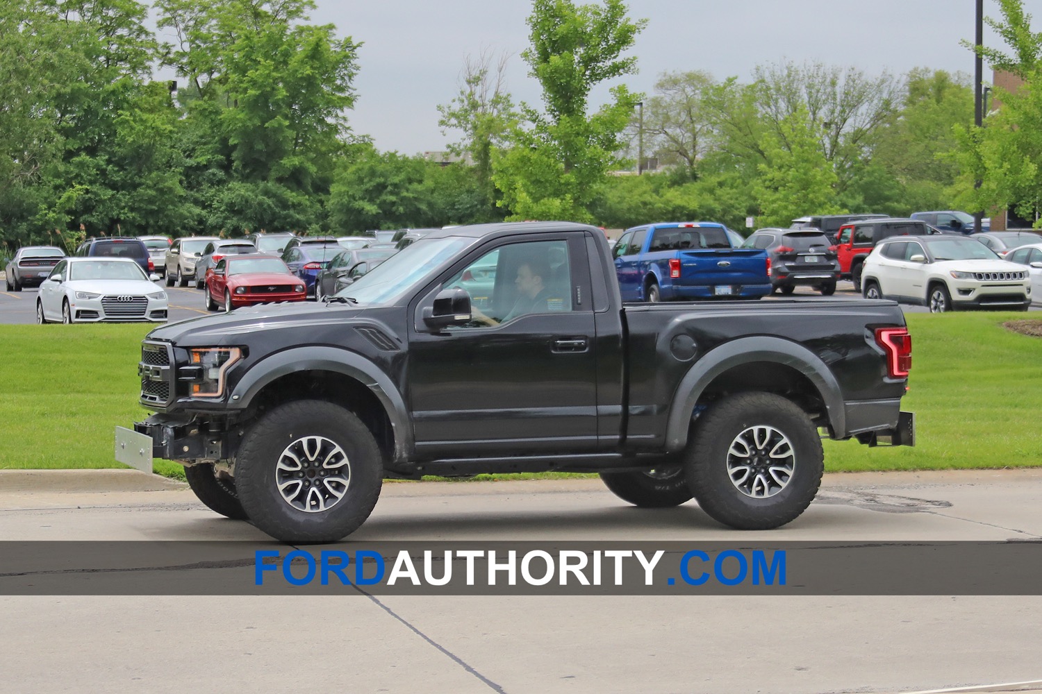 Bigger Ford Bronco Spied Suggesting Two Vehicle Strategy Gm Authority