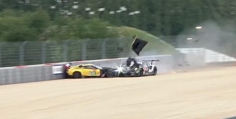 Corvette-Racing-Le-Mans-Crash-Video-2