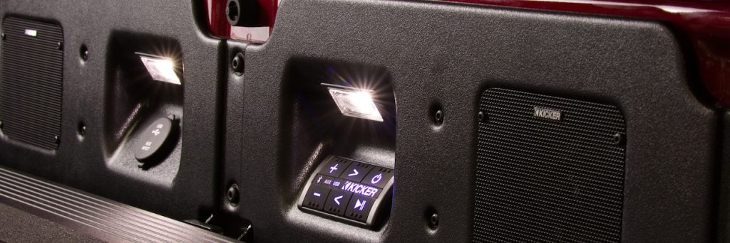 2019 GMC Sierra 1500 MultiPro Tailgate Speaker Kicker Controls 002