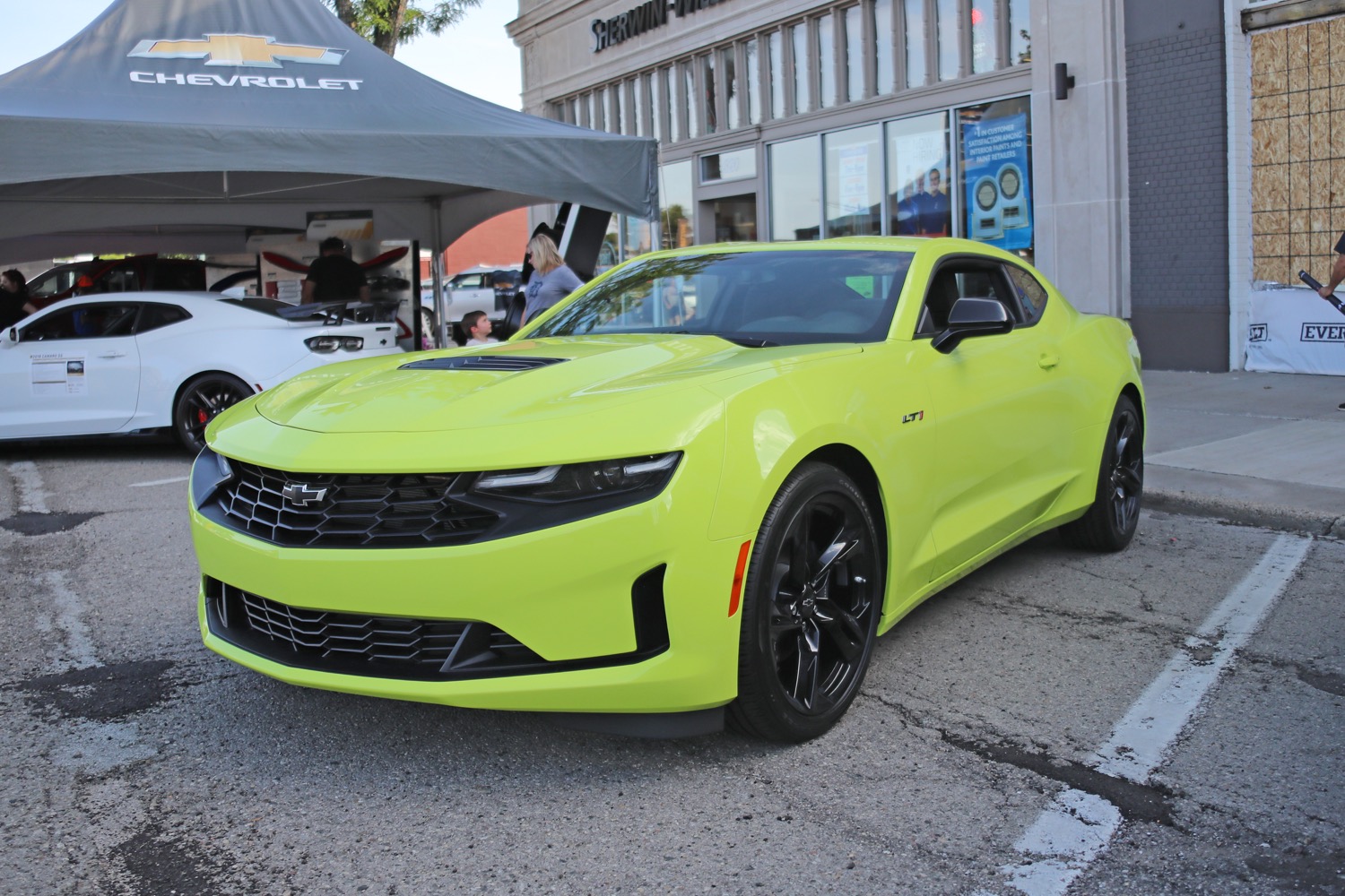 Chevrolet Camaro zl1 Yellow