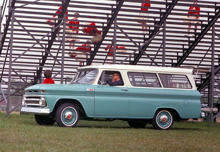 1965 Chevrolet Suburban.