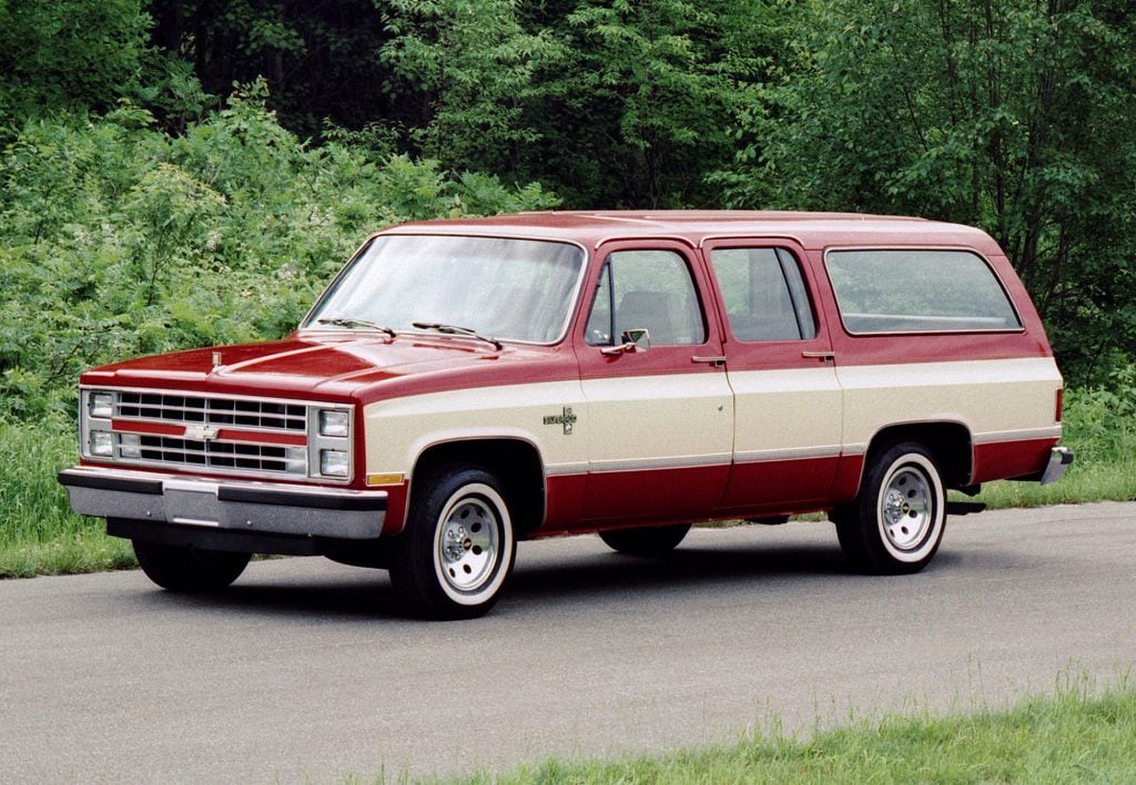 Chevrolet Suburban Diesel Info, Specs, Engine, Pictures, Wiki