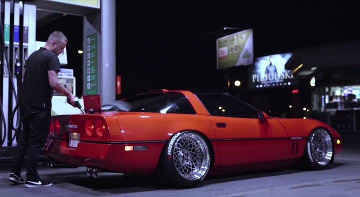 Glorious 4K Cinematic Captures '80s Excellence That Is The Corvette C4.