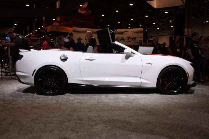 The side view of the Chevy Camaro.
