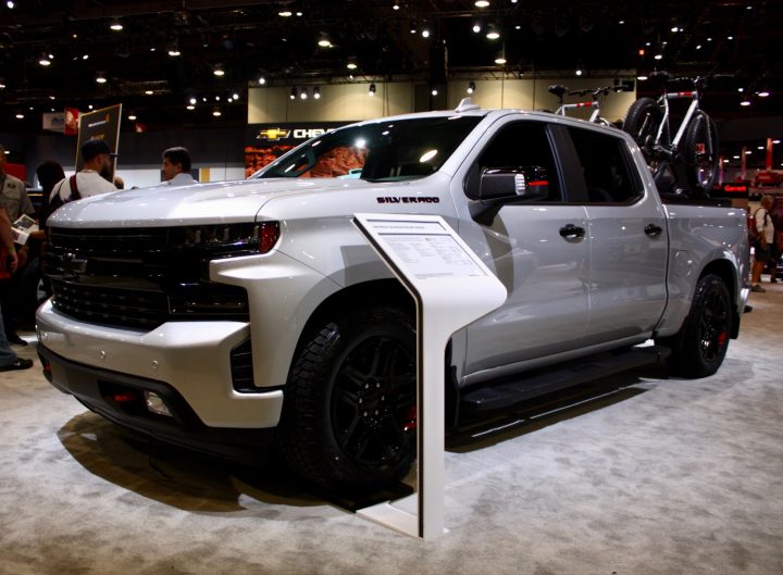 2019 chevy store silverado redline edition