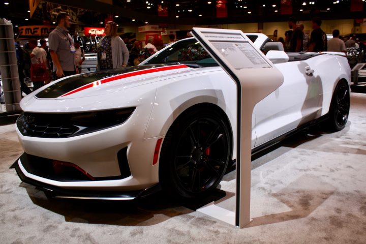 Black camaro deals with red accents