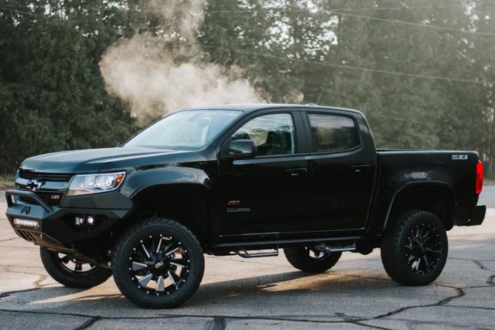 chevy colorado lifted