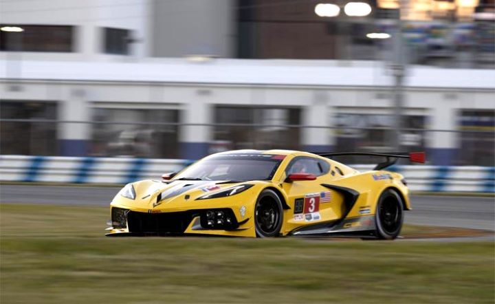 Corvette C8.R Gets Larger Air Inlet More Fuel Capacity For