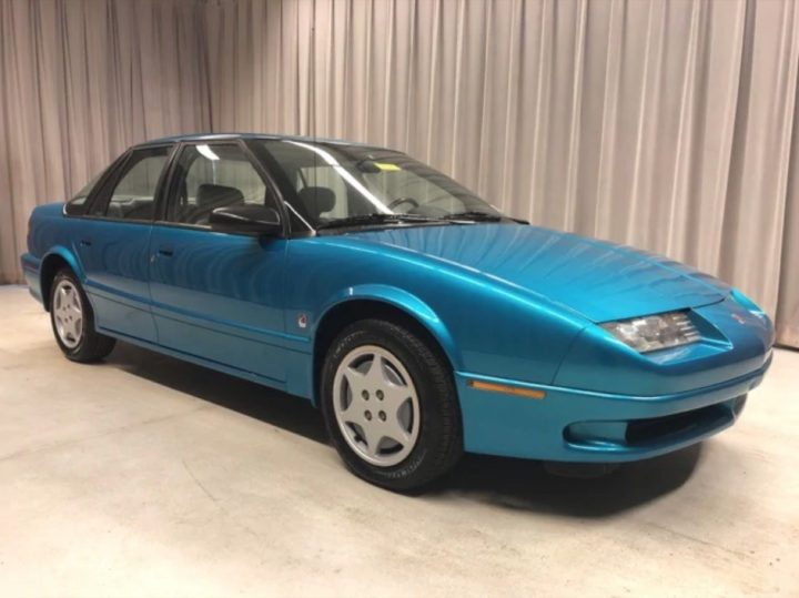 1995 Saturn SL2 Sedan Blue 002 | GM Authority