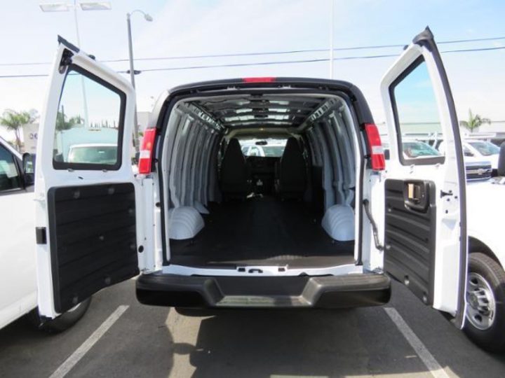 2024 Chevy Express Cargo Drops 6.6L Gasoline V8 Engine