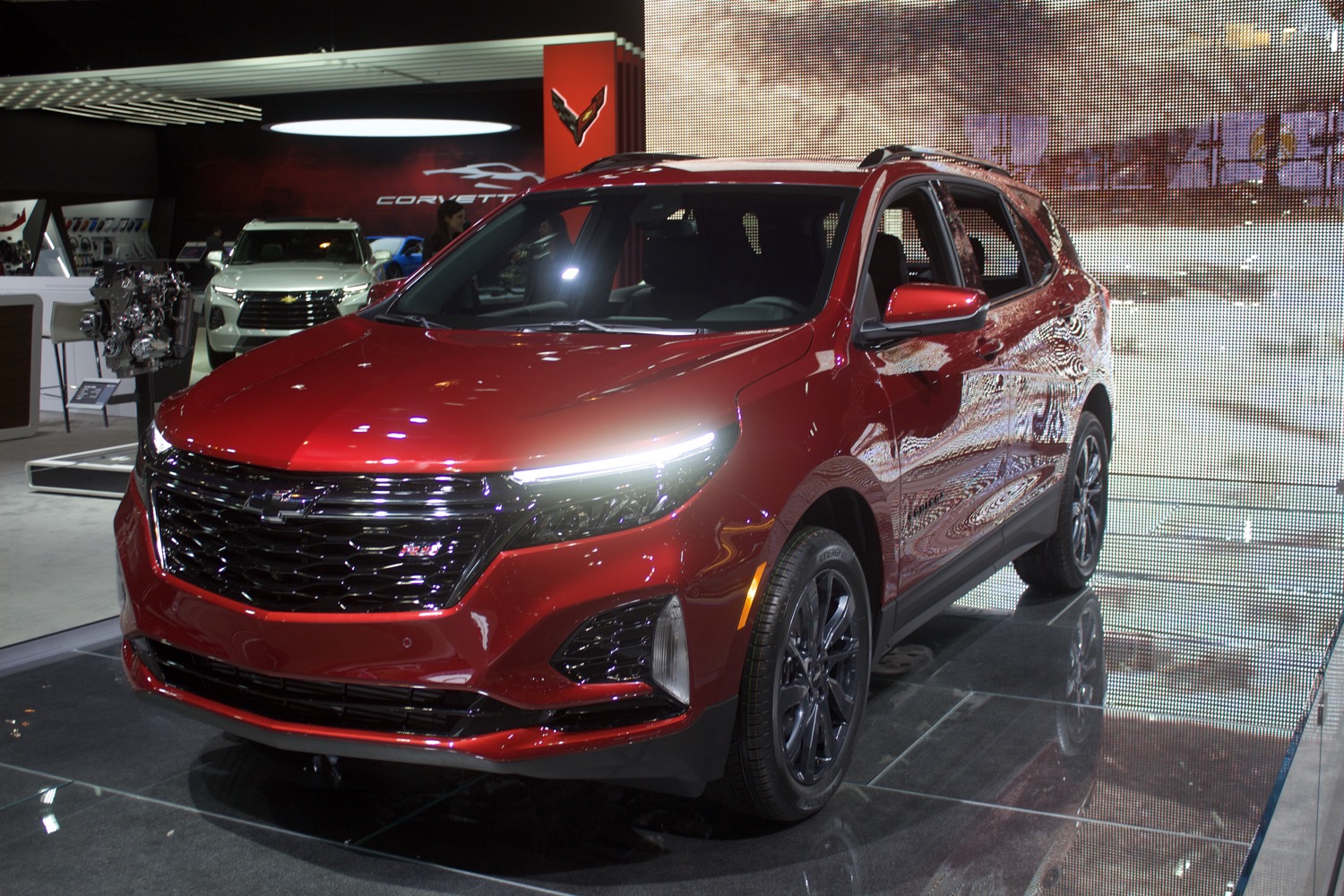 21 Chevrolet Equinox Rs Live Photo Gallery Gm Authority