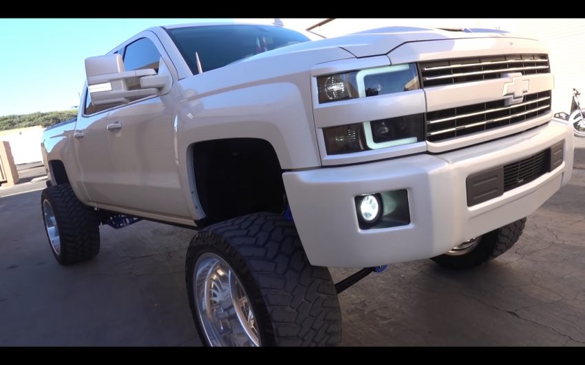 2008 To 2014 Silverado Front End Conversion Chevrolet Silverado 1500 Gets HD Front-End Conversion | GM Authority