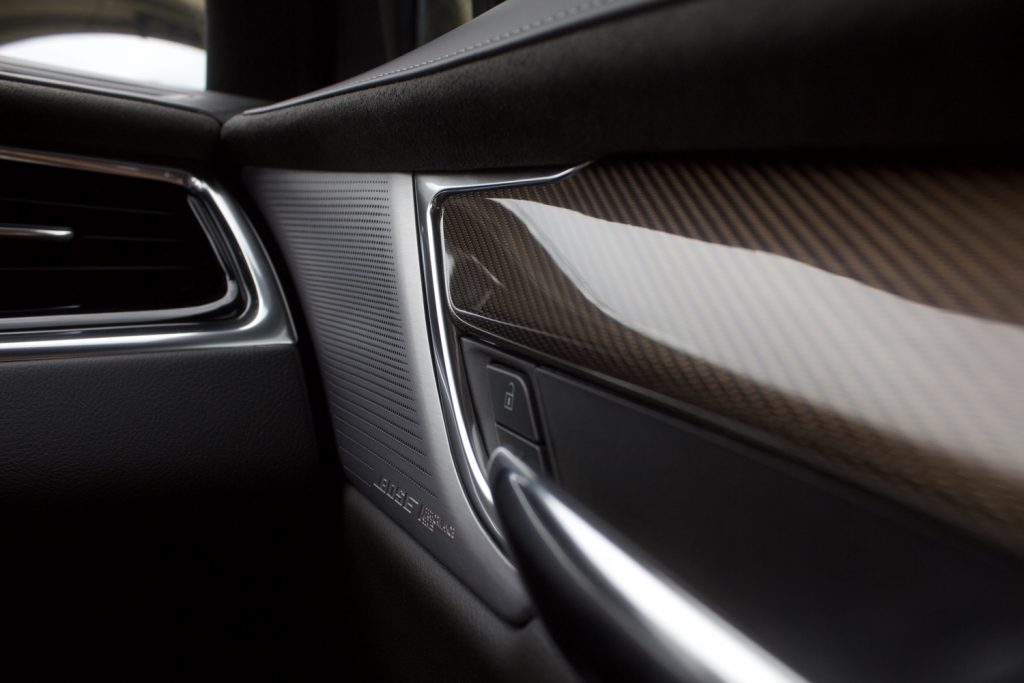 2020 Cadillac XT6 Premium Luxury with Platinum Package and Bronze Carbon Fiber trim