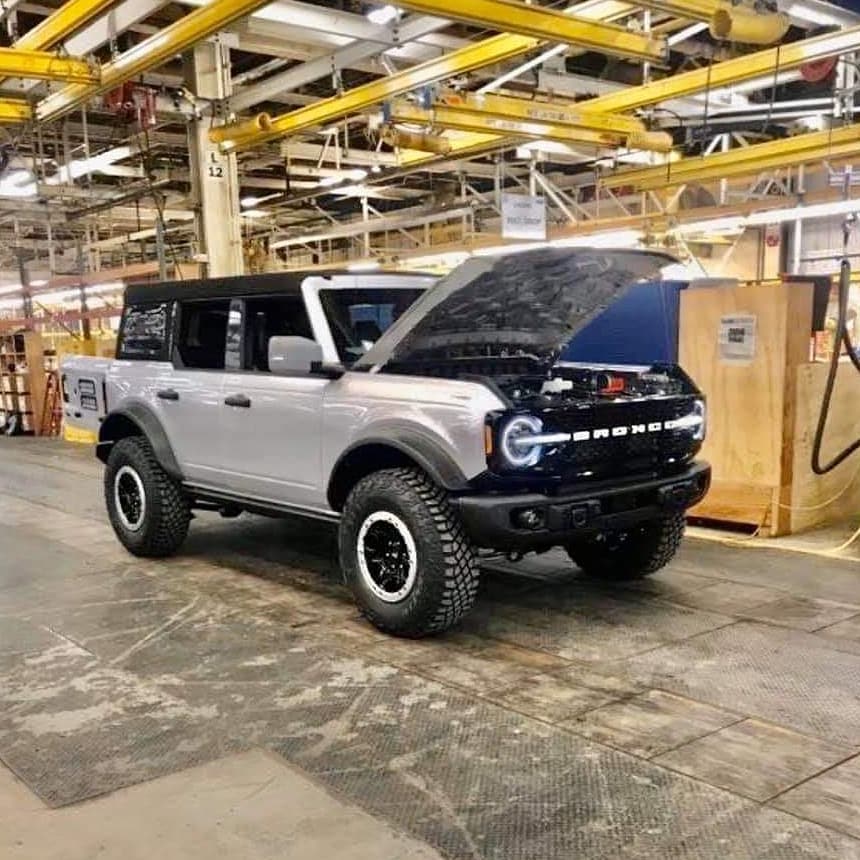 New Ford Bronco Leaks Gm Lacks Direct Rival Gm Authority
