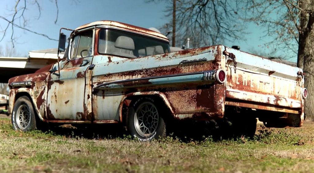 The Turnin Rust Crew Works On A 1959 Chevrolet Apache | GM Authority