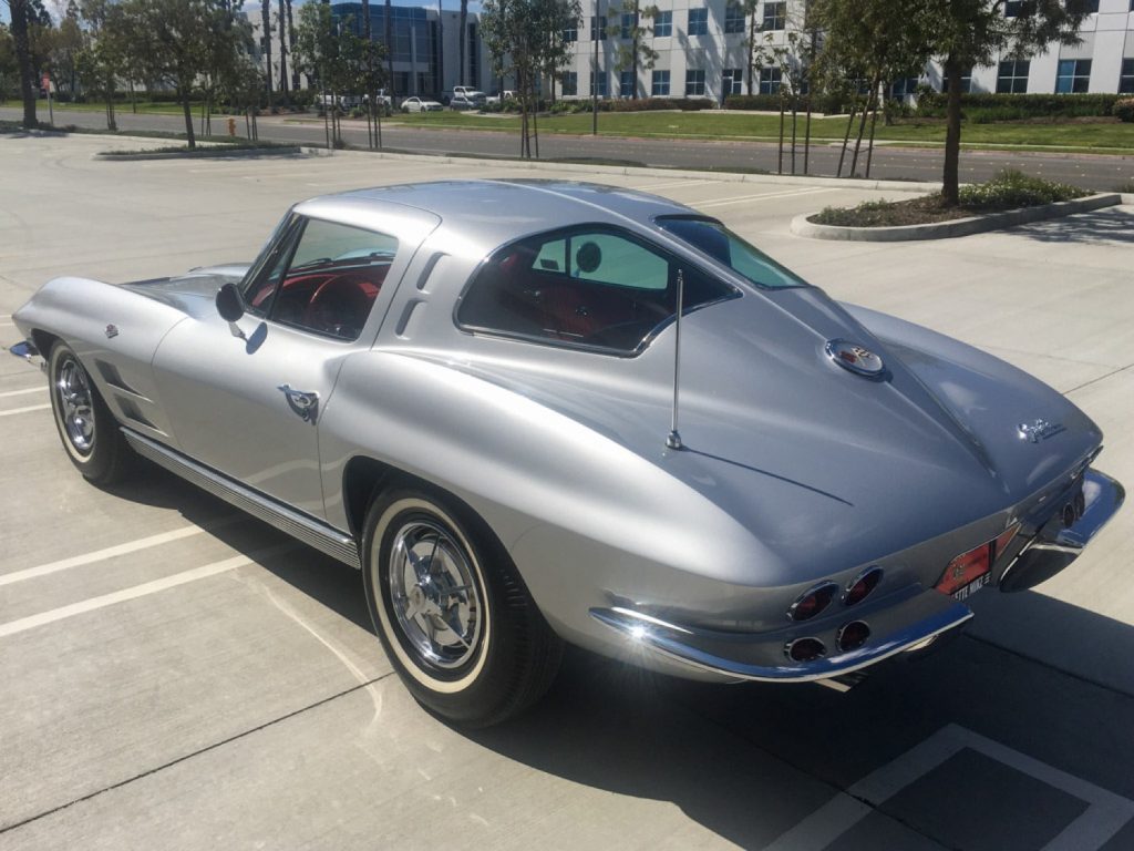 Digital Artist Imagines A Split-Window C8 Corvette Stingray: Video