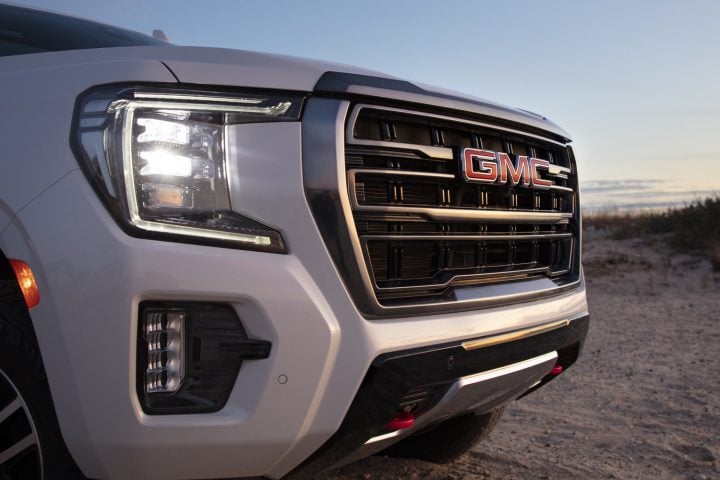 GMC Jimmy Inspires Modern Two-Door GMC Yukon Rendering