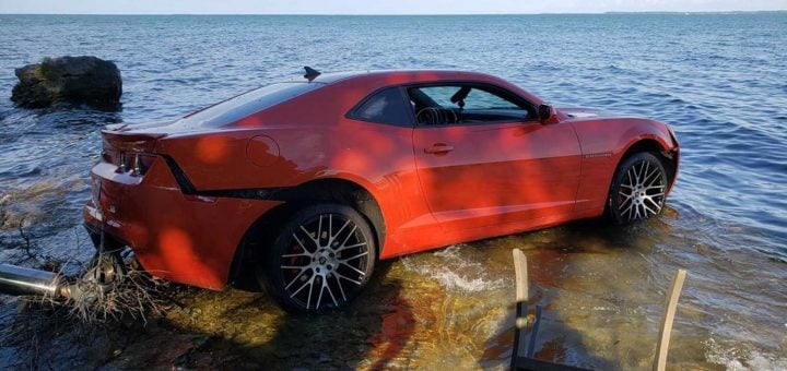 NFL Prospect Crashes Chevrolet Camaro Into Lake | GM Authority