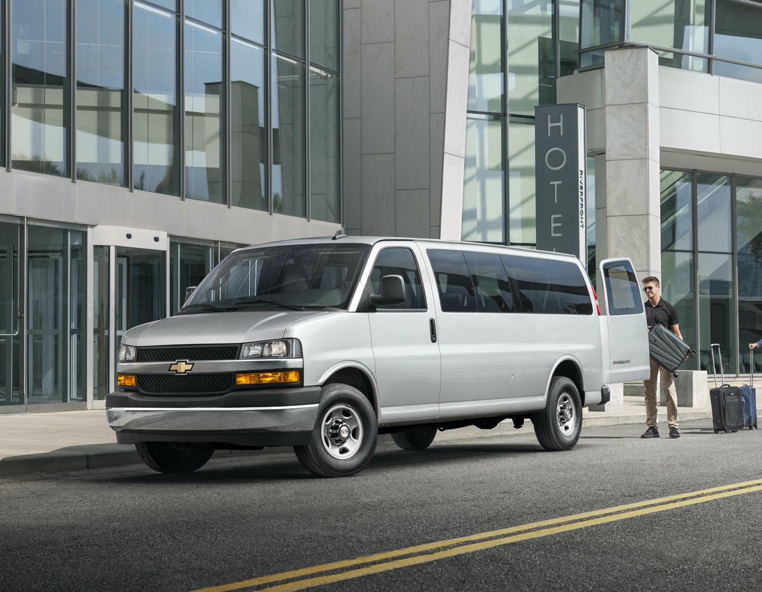 spectrum Mastery deep General Motors Will Offer An Electric Chevy Van