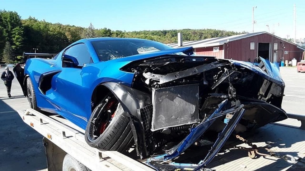 c8 corvette crashes hard on drag strip video gm authority c8 corvette crashes hard on drag strip