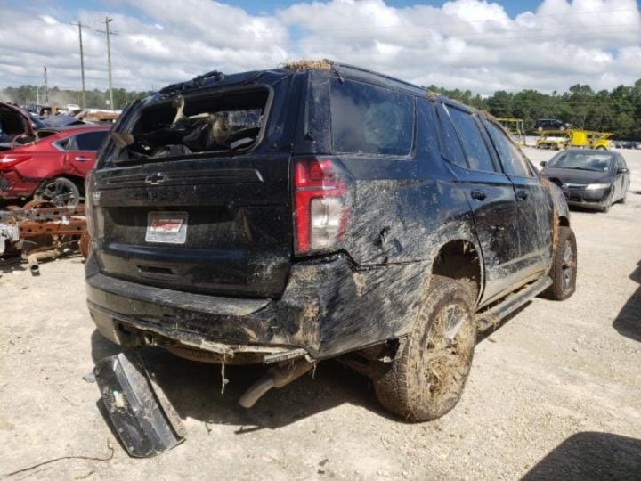 2021 Chevy Tahoe Z71 Is Utterly Destroyed In A Crash | GM Authority