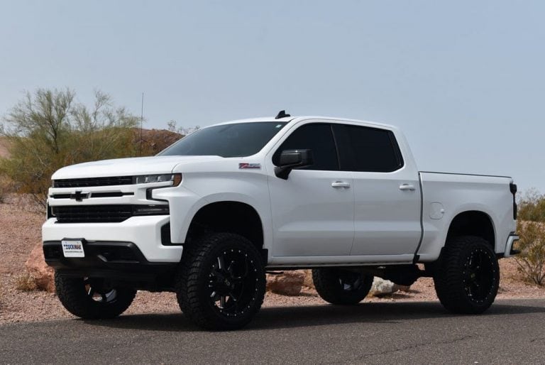 Dramatic-Looking Lifted 2020 Silverado 1500 For Sale | GM Authority