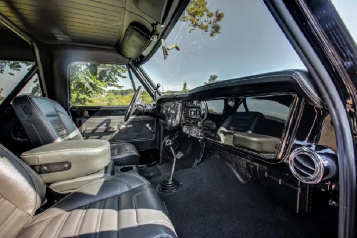 1984 chevy blazer interior