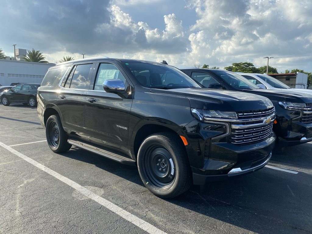 2021 Chevy Tahoe Premier with placeholder steel wheels used to ship models with 22-inch LPO-level wheels.