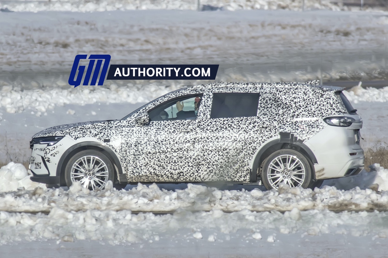 2022 Buick Envision GX – Spy Shots – January 2021 004 | GM Authority