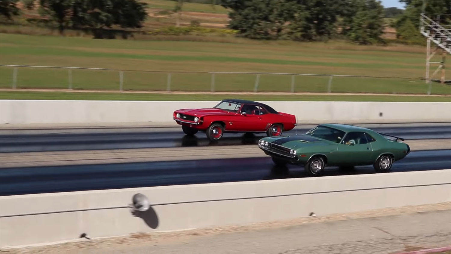 1969 Chevy Camaro SS Races 1970 Dodge Challenger R/T: Video
