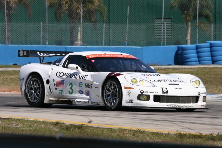 Corvette C6R Info, History, Spec, Data, Wiki