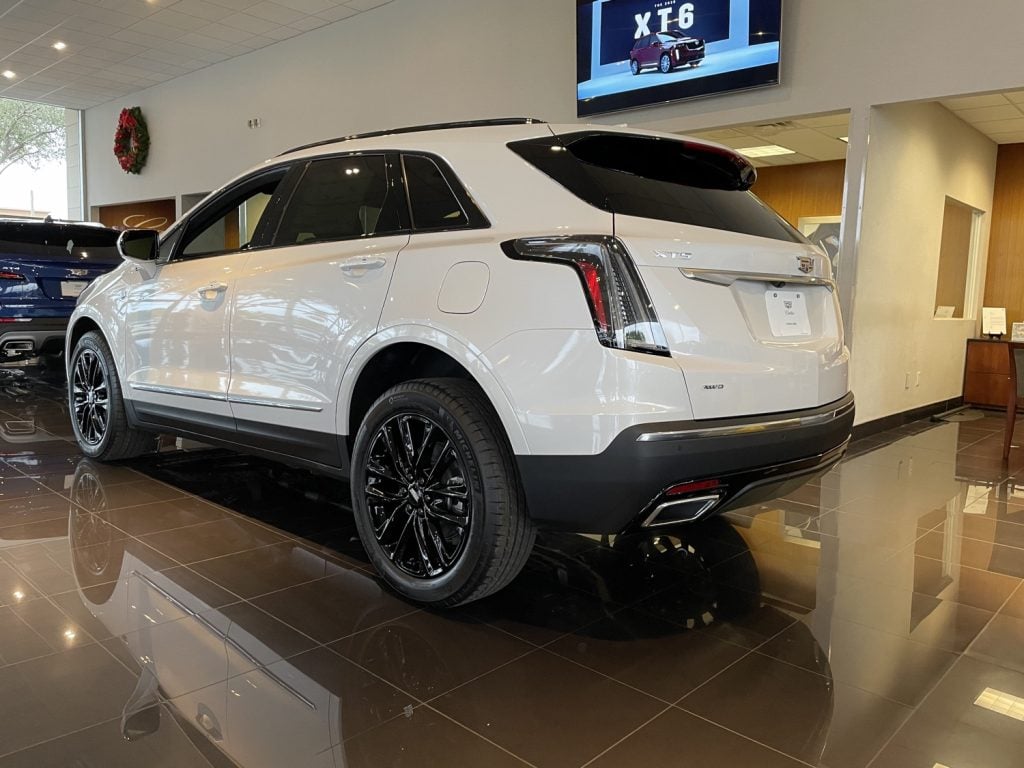 2023 Cadillac XT5 XT6 Recalled For Tire Certification Label