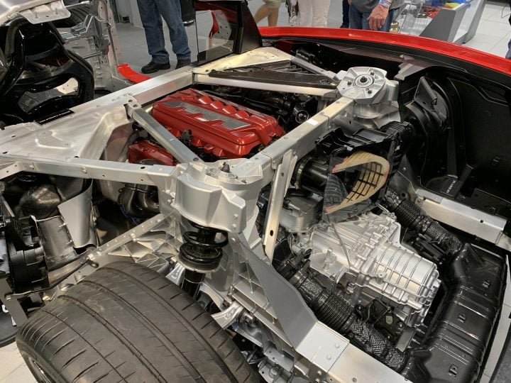 https://gmauthority.com/blog/wp-content/uploads/2021/03/2020-Chevrolet-Corvette-C8-Chassis-Engine-Rear-assembly-720x540.jpeg