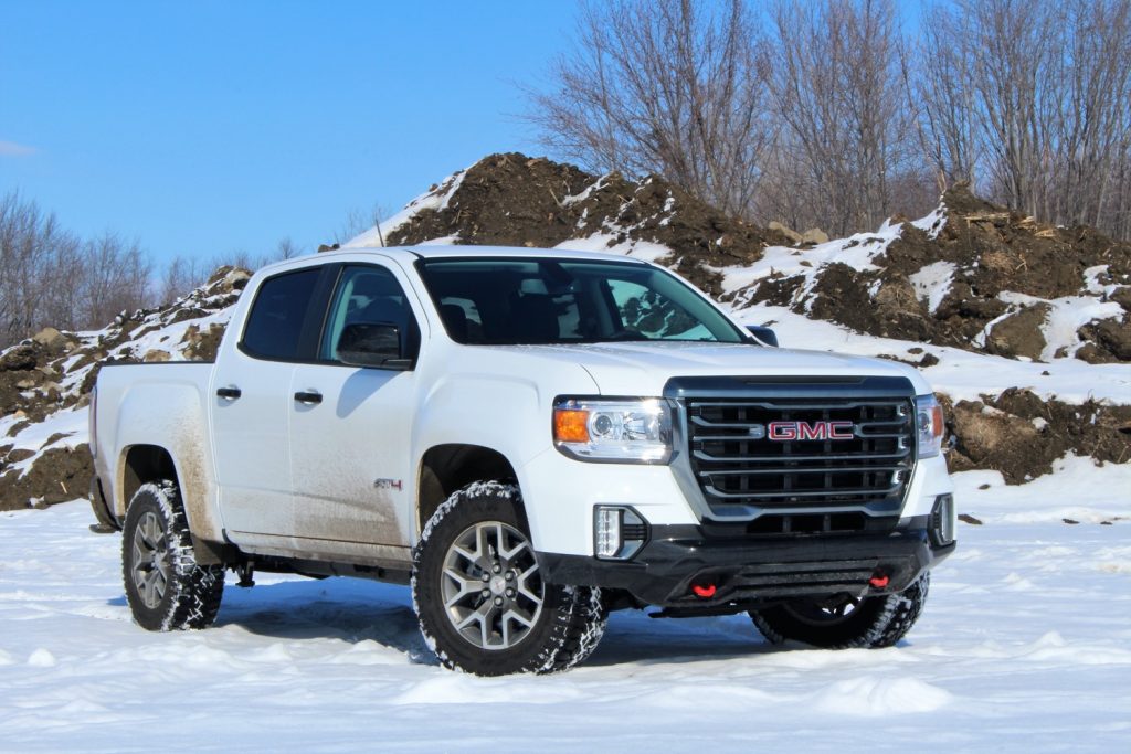 2022 gmc canyon crew cab white