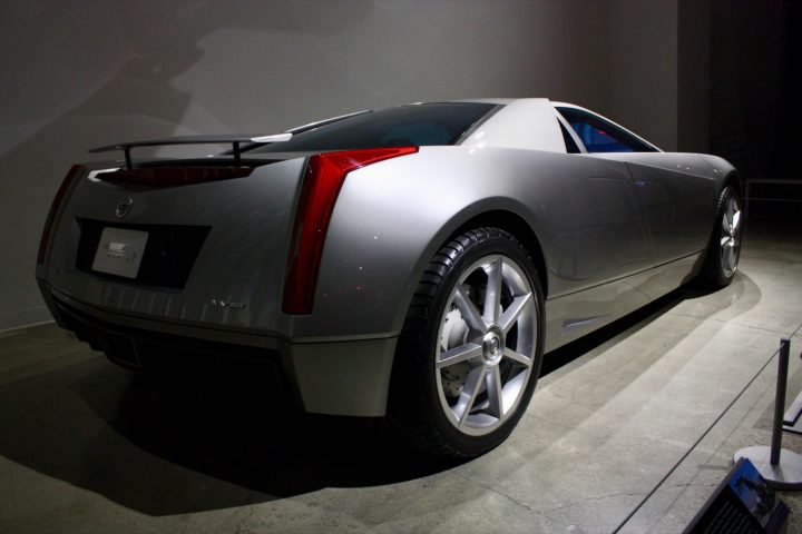 Rear three quarters view of the Cadillac Cien.