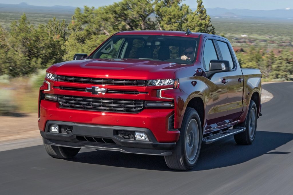 The front end of the pre-refresh Chevy Silverado 1500 RST.