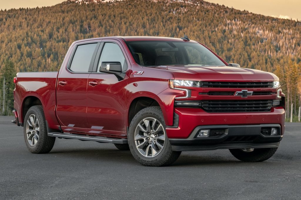 Front three quarters view of the 2020 Chevy Silverado, an affected GM vehicle.