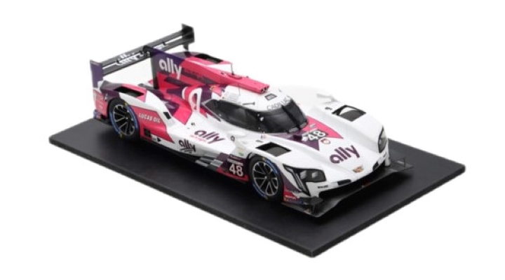 新品 1/43 スパーク Cadillac DPI-V.R No.5 Winner Rolex 24 At