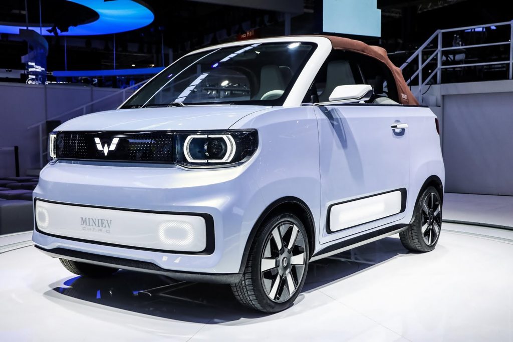 Wuling Unveils Hong Guang MINI EV Cabrio Show Car In China