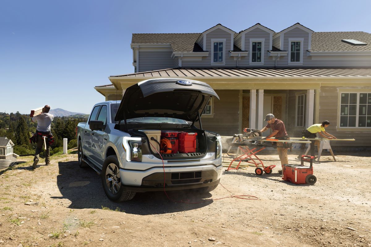 2022 Ford F-150 Lightning Debuts With Bargain $39,974 Base Price