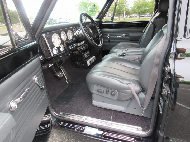 1969 suburban interior rear doors handle