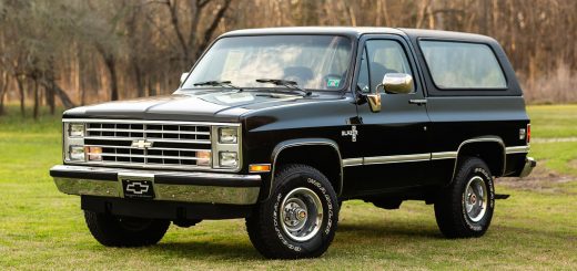 Four Thousand-Mile 1987 Chevy K5 Blazer Up For Auction