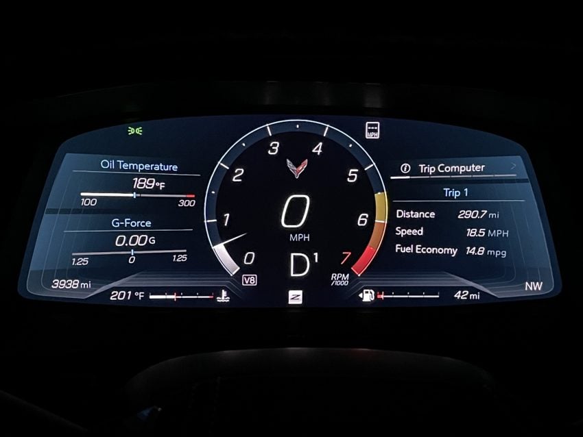 Chevy Corvette C8 Cabin Features Dark Mode