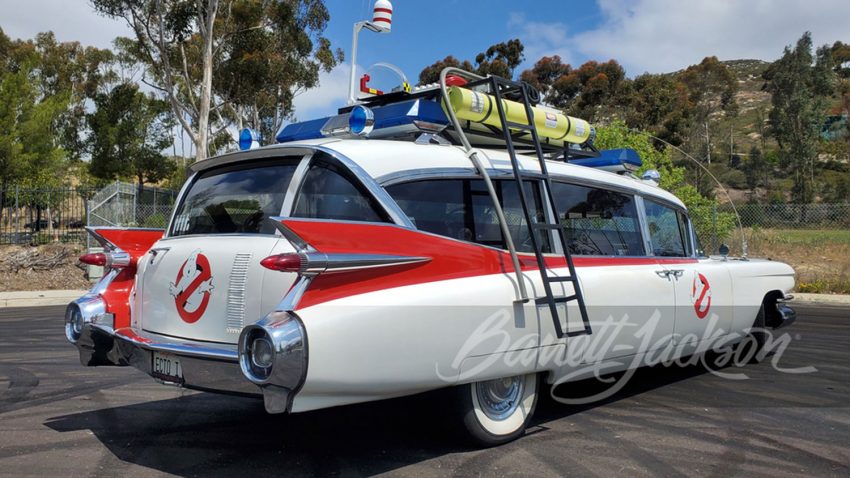 1959 Cadillac ECTO-1 – exterior 010 – Barrett Jackson – white – rear ...