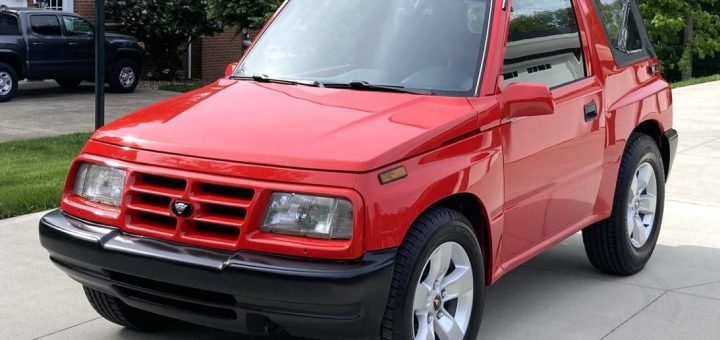 Camaro V6-Powered 1996 Geo Tracker Up For Grabs At Auction