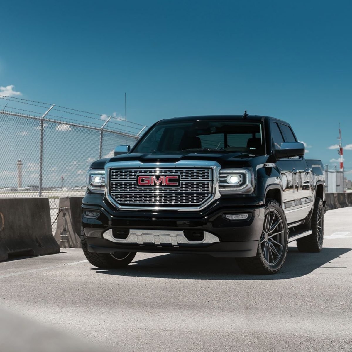 GMC Sierra Denali Ready For Takeoff On Vossen HF6-1 Wheels