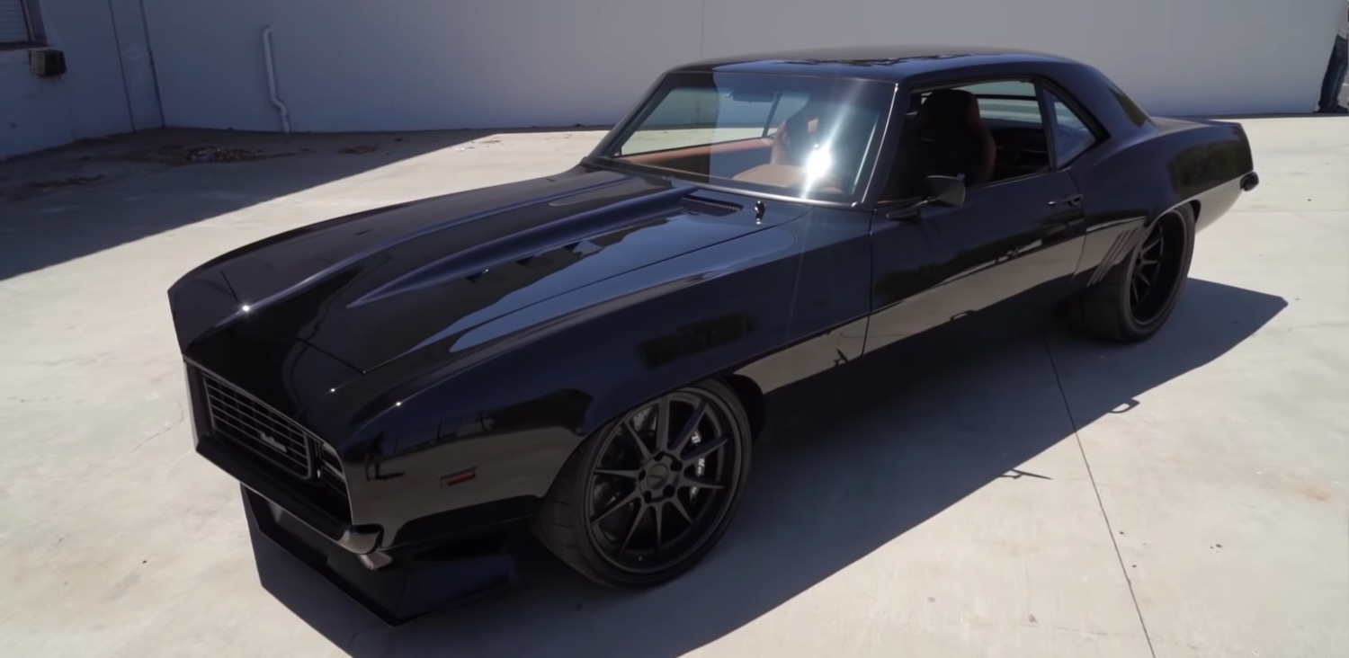 Kevin Hart's Chevy Camaro Drips With Top-Shelf Goodies